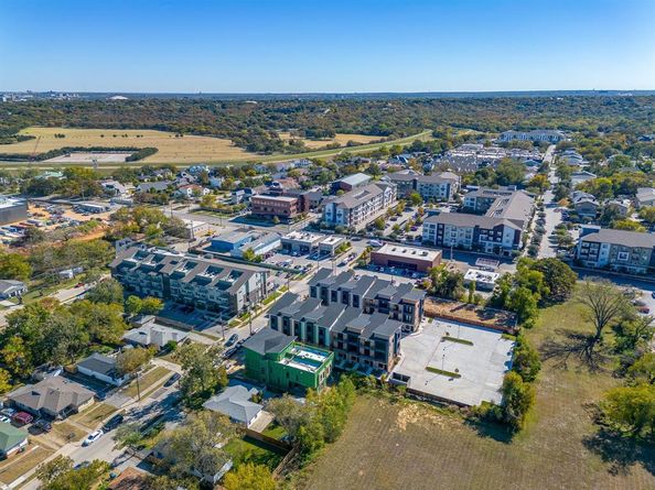 137  Merritt Street , Fort Worth Texas 76114