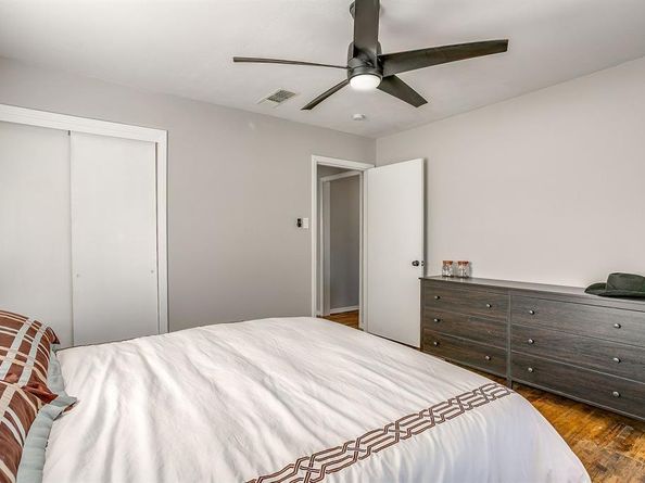 137  Merritt Street , Fort Worth Texas 76114