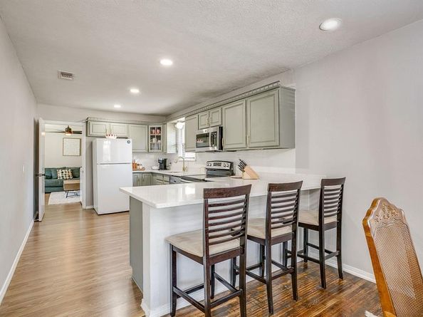 137  Merritt Street , Fort Worth Texas 76114