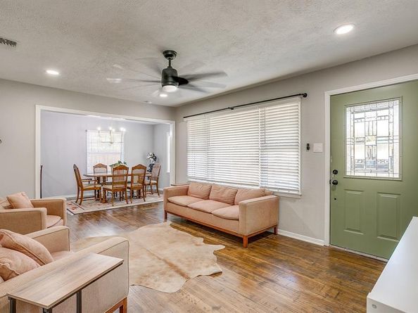 137  Merritt Street , Fort Worth Texas 76114