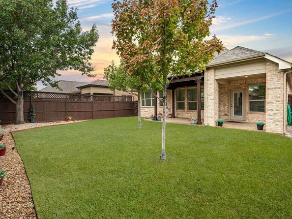 1313  Isabella Lane , Savannah Texas 76227