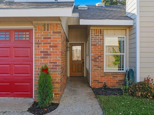 4221  Gayle Court , Flower Mound Texas 75028