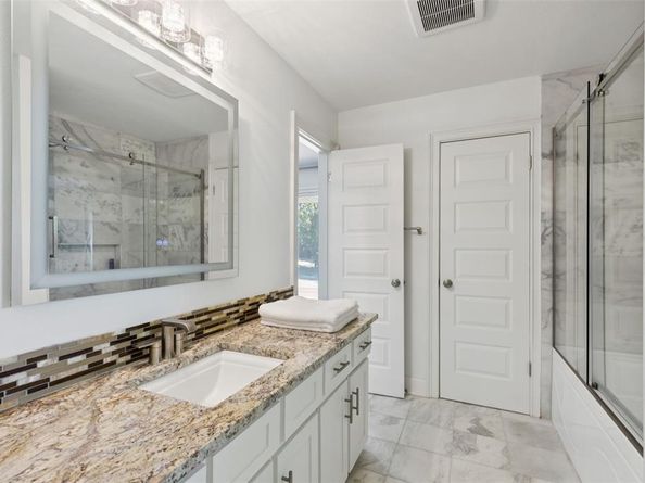 7537  Royal Place , Dallas Texas 75230