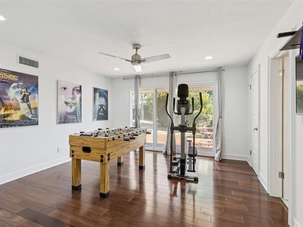 7537  Royal Place , Dallas Texas 75230