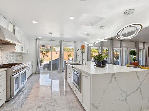 7537  Royal Place , Dallas Texas 75230