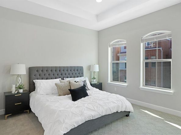 1365  Arch Place , Dallas Texas 75215