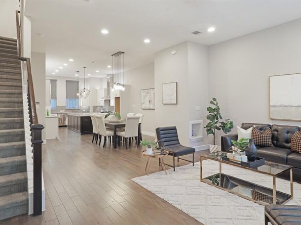 1365  Arch Place , Dallas Texas 75215