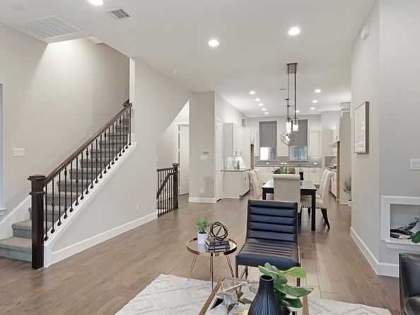 1365  Arch Place , Dallas Texas 75215