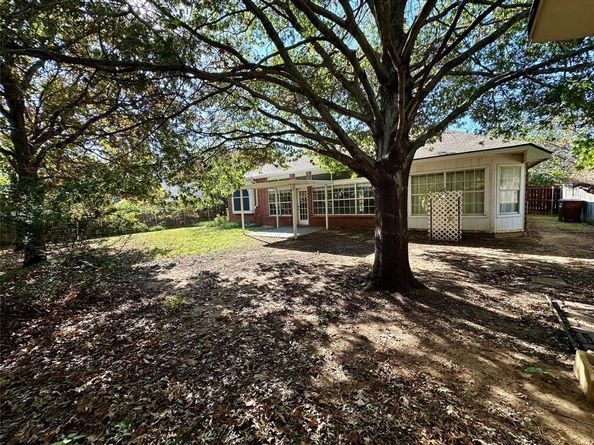 2112  Carriage Hill , Denton Texas 76207