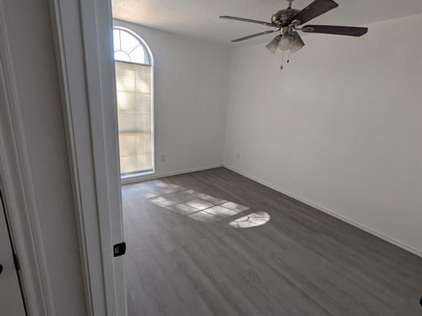 4918 S Harwood Street , Dallas Texas 75215