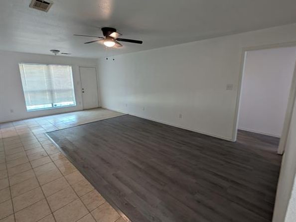 4918 S Harwood Street , Dallas Texas 75215