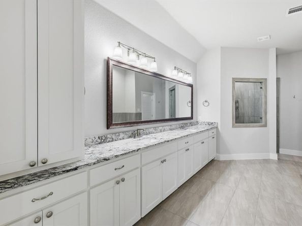 1441  Rocky Springs Trail , Fort Worth Texas 76052