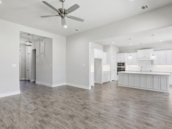 1441  Rocky Springs Trail , Fort Worth Texas 76052