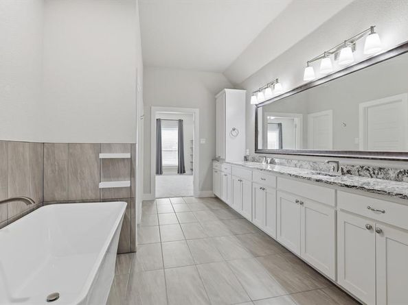 1441  Rocky Springs Trail , Fort Worth Texas 76052