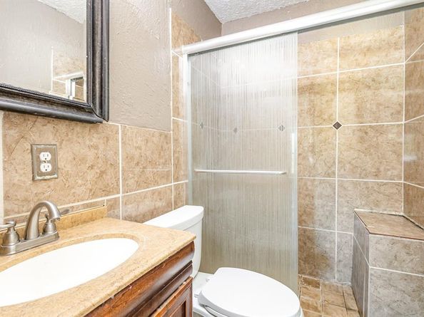 215  Glenview Street , Dallas Texas 75217