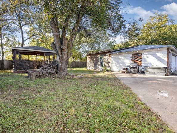 215  Glenview Street , Dallas Texas 75217