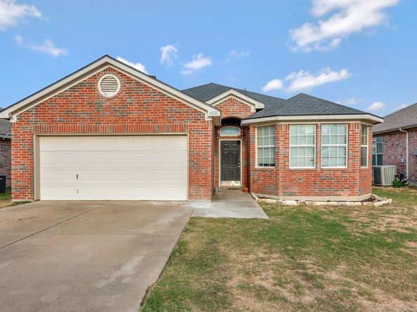 6521  Waterhill Lane , Fort Worth Texas 76179