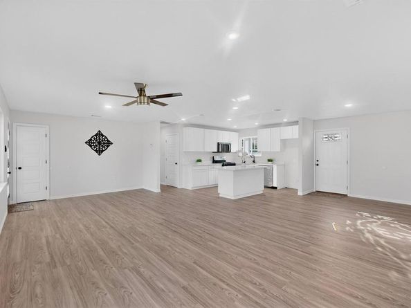 4540  Western Oaks Drive , Dallas Texas 75211