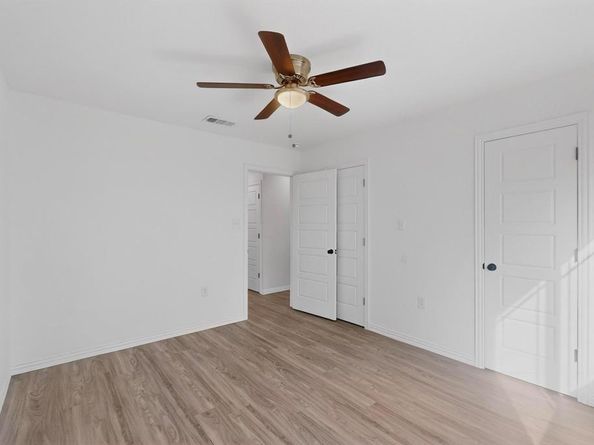 4540  Western Oaks Drive , Dallas Texas 75211