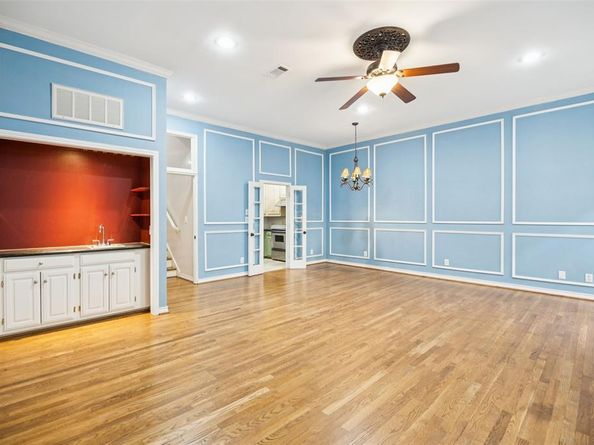 4511  Gilbert Avenue  103, Dallas Texas 75219