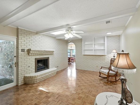 503  Summit Ridge Drive , Euless Texas 76039