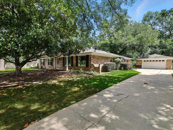 503  Summit Ridge Drive , Euless Texas 76039