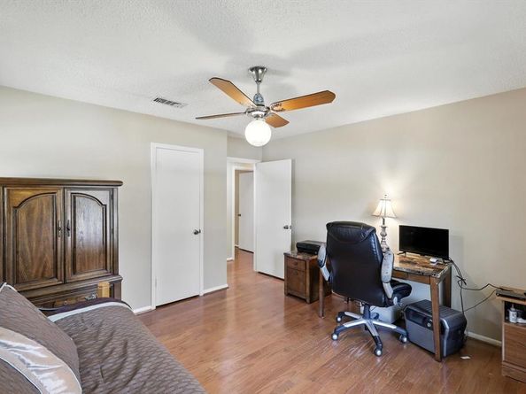 503  Summit Ridge Drive , Euless Texas 76039