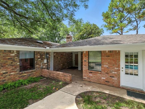 503  Summit Ridge Drive , Euless Texas 76039