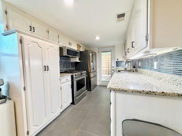 722  Pinehurst Drive , Richardson Texas 75080