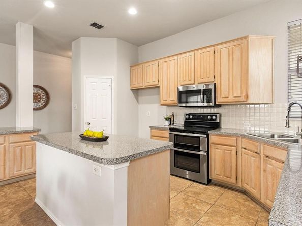 1325  Winnipeg Drive , Lewisville Texas 75077