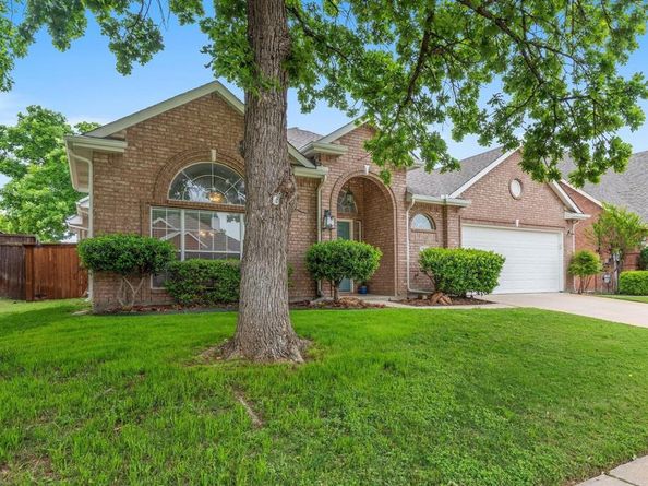 1325  Winnipeg Drive , Lewisville Texas 75077