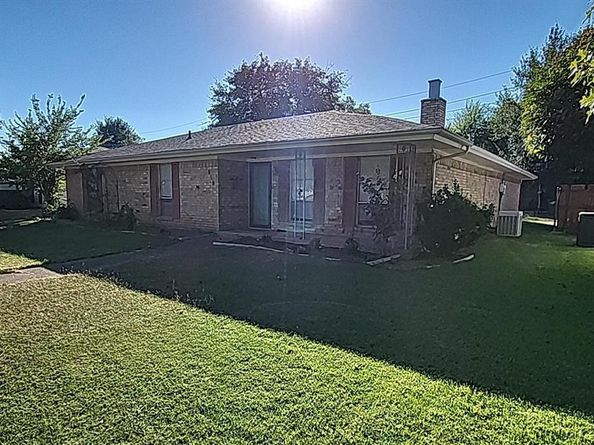 610  Pinebluff Drive , Lewisville Texas 75067