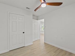 441  Calgary Road , Azle Texas 76020