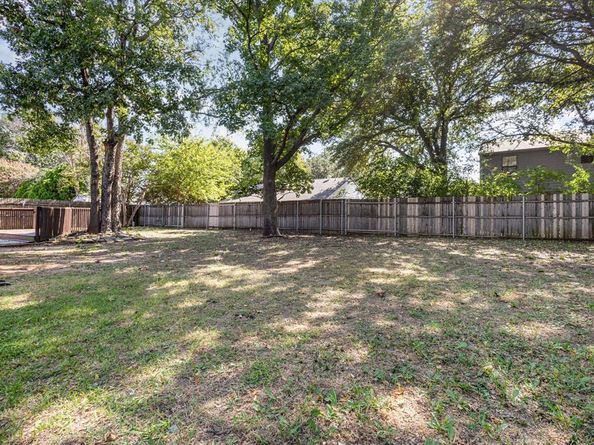 3511  Glenview Drive , Corinth Texas 76210