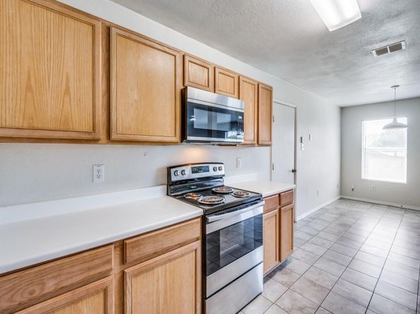 1412  Bumble Bee Drive , Lancaster Texas 75134