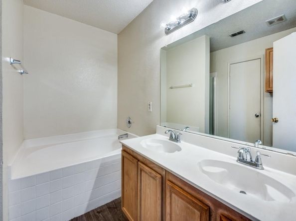 1412  Bumble Bee Drive , Lancaster Texas 75134