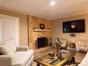 1300  Memory Lane  5214, Arlington Texas 76011