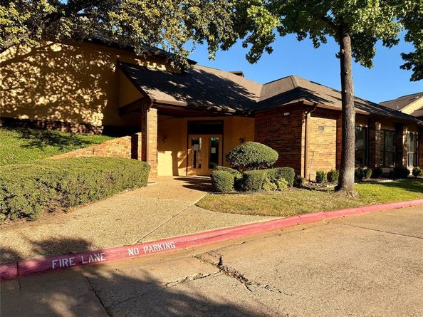 1300  Memory Lane  5214, Arlington Texas 76011