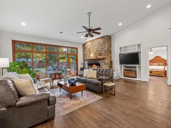 10710  Morning Glory Drive , Dallas Texas 75229