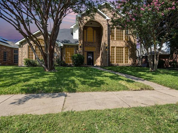 2325  Flanders Lane , Plano Texas 75025