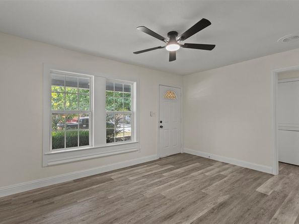 1004 W Boyce Avenue , Fort Worth Texas 76115