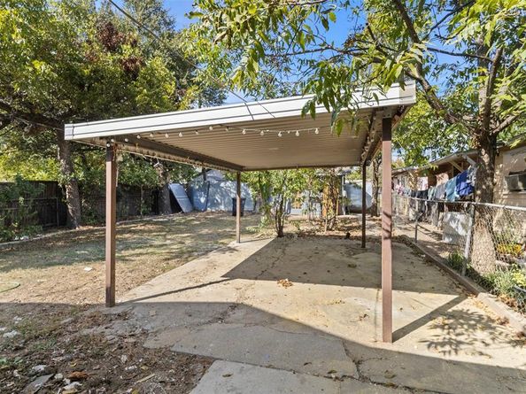 1004 W Boyce Avenue , Fort Worth Texas 76115
