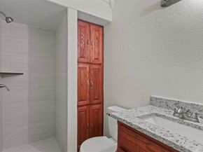1004 W Boyce Avenue , Fort Worth Texas 76115