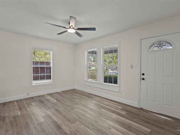 1004 W Boyce Avenue , Fort Worth Texas 76115