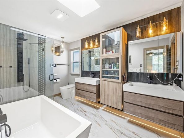 12935  Chandler Drive , Dallas Texas 75243