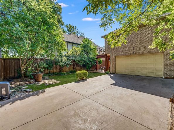 6111  Palo Pinto Avenue , Dallas Texas 75214