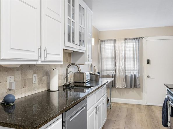 11104  Valleydale Drive  B, Dallas Texas 75230