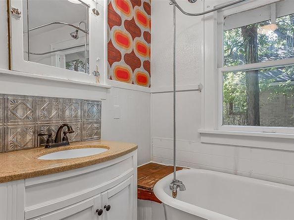 2109  Ashland Avenue , Fort Worth Texas 76107