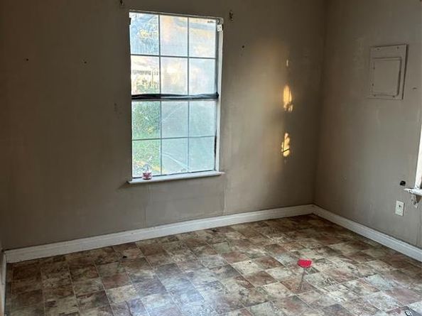 535  Ella Avenue , Dallas Texas 75217
