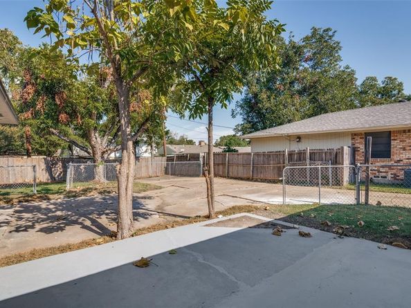 1309  Mayfield Avenue , Garland Texas 75041